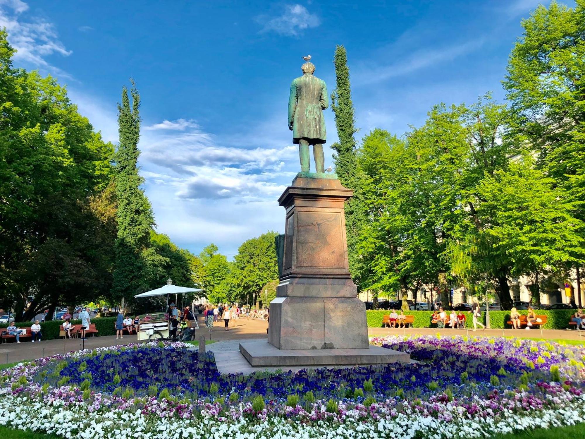 Scandinavian Home In Heard City Хельсинки Экстерьер фото